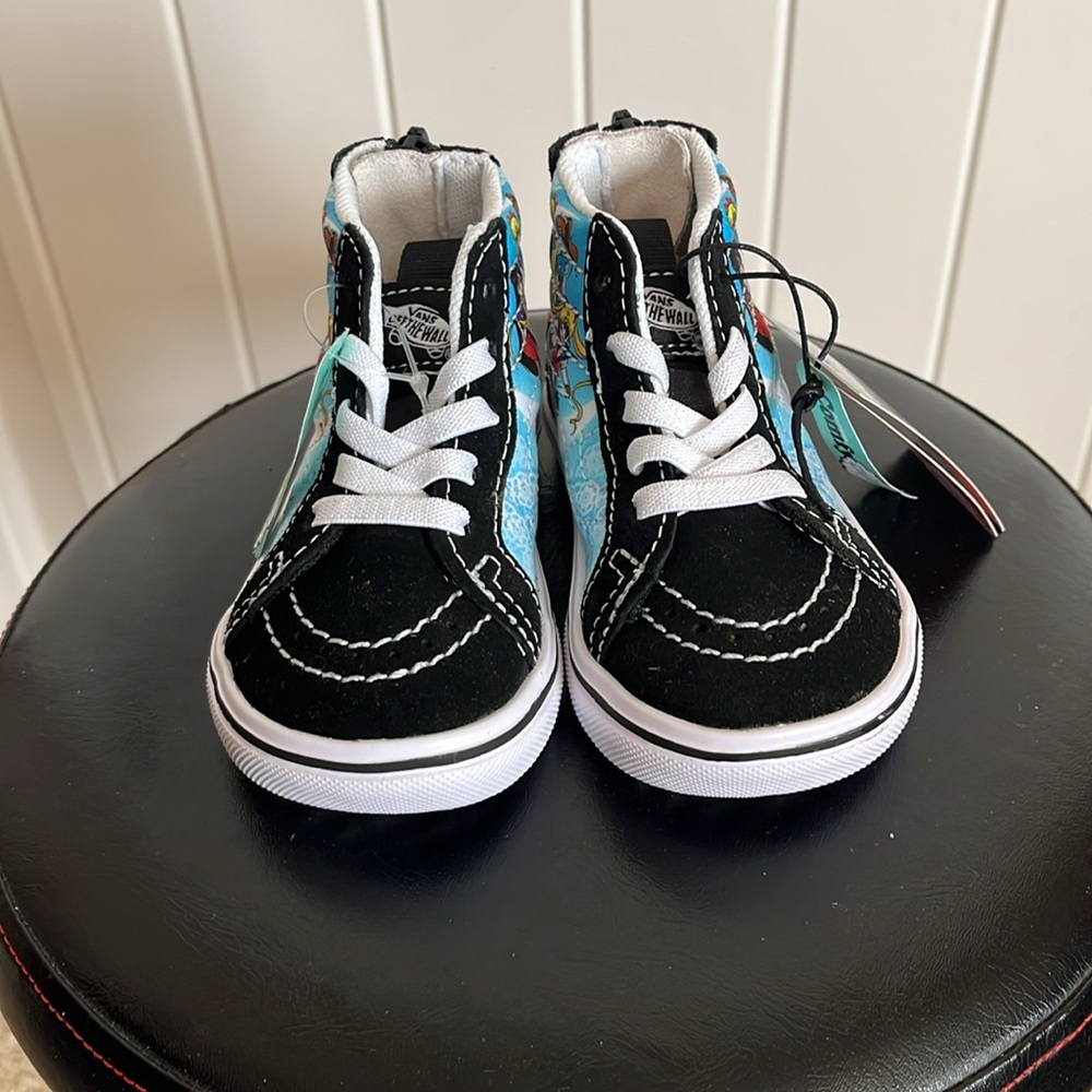 Vans x Sailor Moon Sk8 Hi Sz 5 - Picture 2 of 11